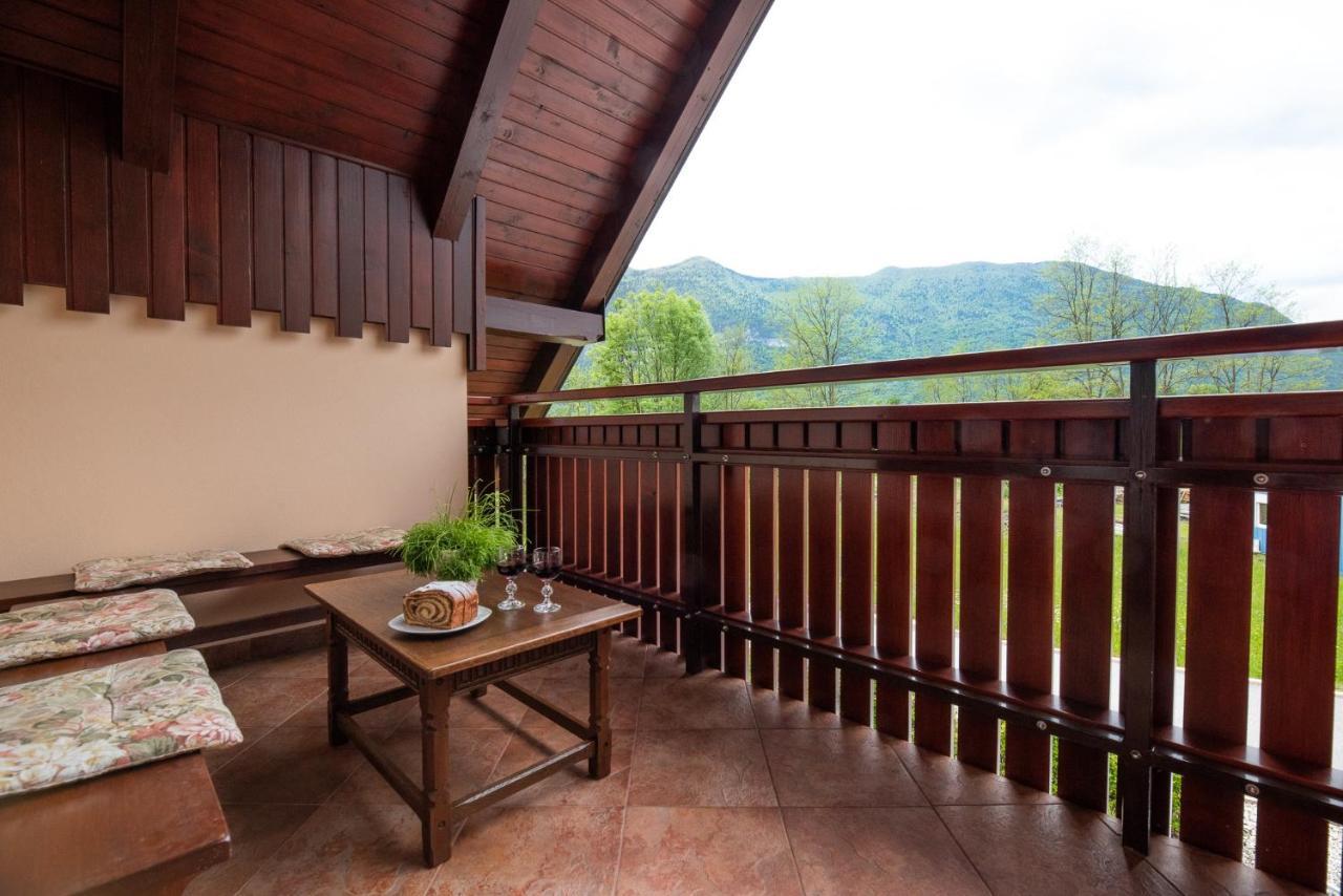Holiday Apartment Pika Bovec Esterno foto