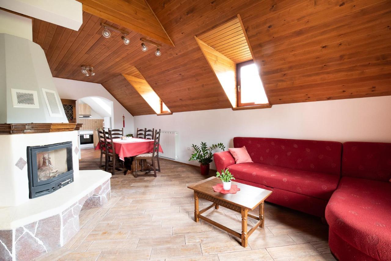 Holiday Apartment Pika Bovec Esterno foto