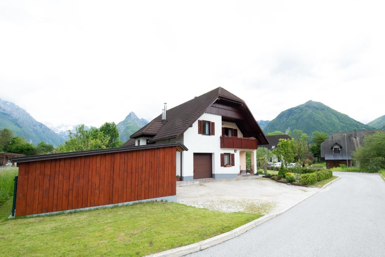 Holiday Apartment Pika Bovec Esterno foto